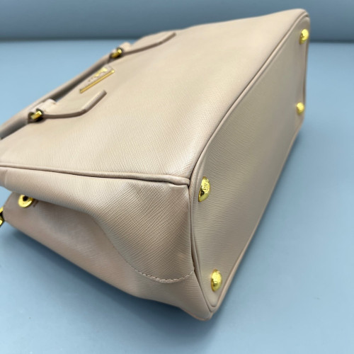 Prada Galleria Tote Saffiano Calfskin Light Tan Prada Galleria Tote Saffiano Calfskin Light Tan
