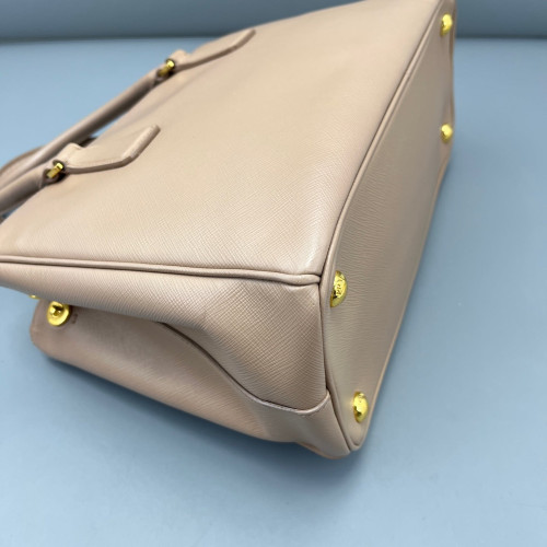 Prada Galleria Tote Saffiano Calfskin Light Tan Prada Galleria Tote Saffiano Calfskin Light Tan