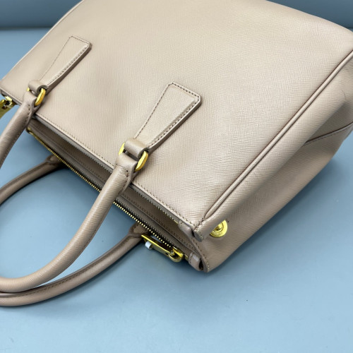Prada Galleria Tote Saffiano Calfskin Light Tan Prada Galleria Tote Saffiano Calfskin Light Tan