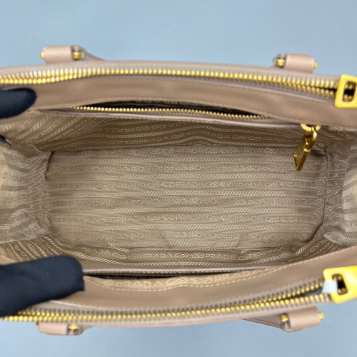 Prada Galleria Tote Saffiano Calfskin Light Tan Prada Galleria Tote Saffiano Calfskin Light Tan