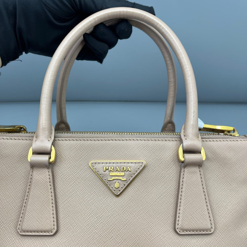Prada Galleria Tote Saffiano Calfskin Light Tan Prada Galleria Tote Saffiano Calfskin Light Tan