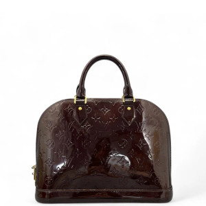 Louis Vuitton Alma PM Vernis Amarante