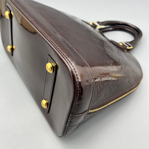 Louis Vuitton Alma PM Vernis Amarante