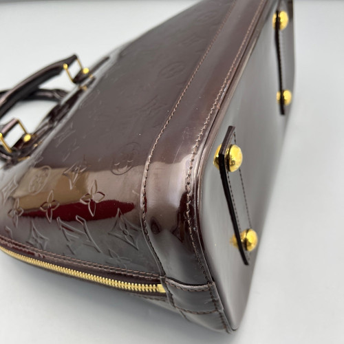 Louis Vuitton Alma PM Vernis Amarante
