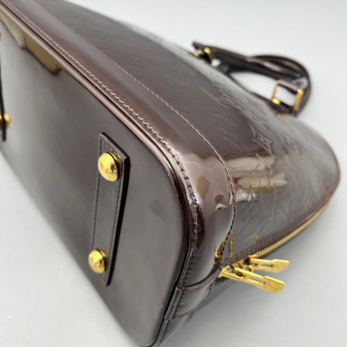 Louis Vuitton Alma PM Vernis Amarante