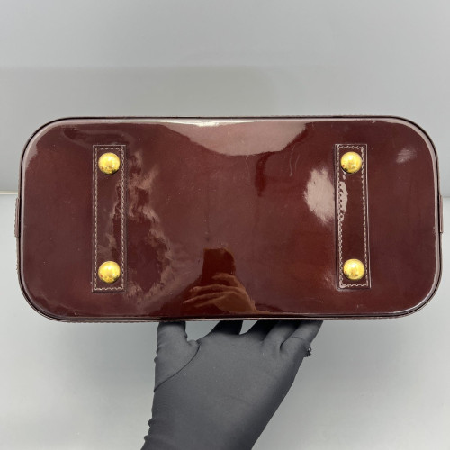 Louis Vuitton Alma PM Vernis Amarante