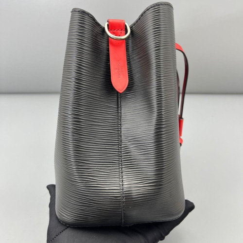 Louis Vuitton Neonoe BB Epi Black