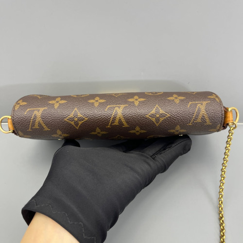 Louis Vuitton Favorite PM Monogram Brown