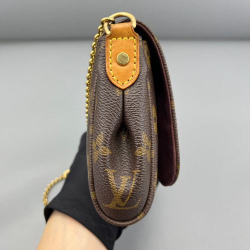 Louis Vuitton Favorite PM Monogram Brown