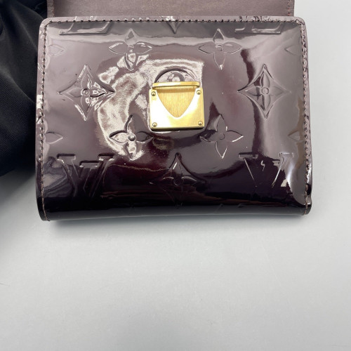 Louis Vuitton Compact Wallet Vernis Amarante