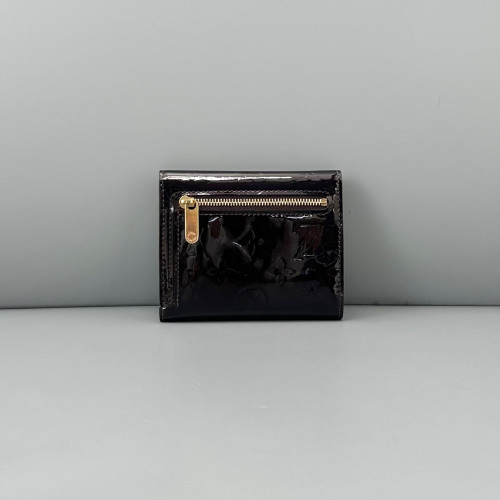 Louis Vuitton Compact Wallet Vernis Amarante