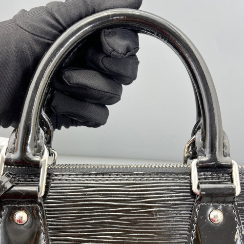 Louis Vuitton Alma PM Epi Black