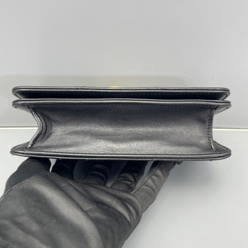 Gucci Chevron GG Marmont Chain Wallet Calfskin Black Gucci Chevron GG Marmont Chain Wallet Calfskin Black