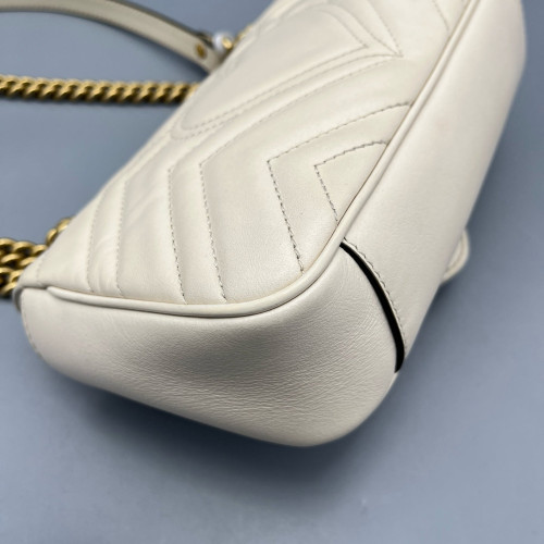 Gucci Chevron Mini GG Marmont Calfskin White Gucci Chevron Mini GG Marmont Calfskin White