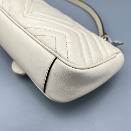 Gucci Chevron Mini GG Marmont Calfskin White Gucci Chevron Mini GG Marmont Calfskin White