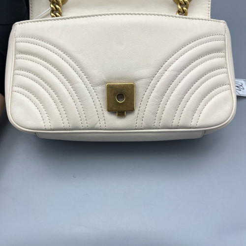 Gucci Chevron Mini GG Marmont Calfskin White Gucci Chevron Mini GG Marmont Calfskin White