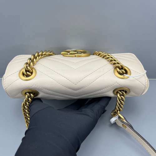 Gucci Chevron Mini GG Marmont Calfskin White Gucci Chevron Mini GG Marmont Calfskin White