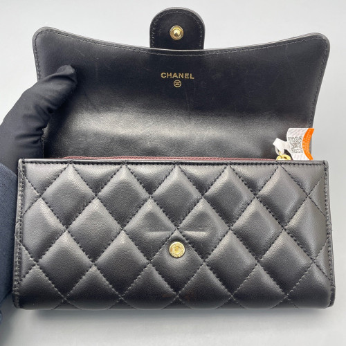 Chanel Quilted Continental Wallet Calfskin Black