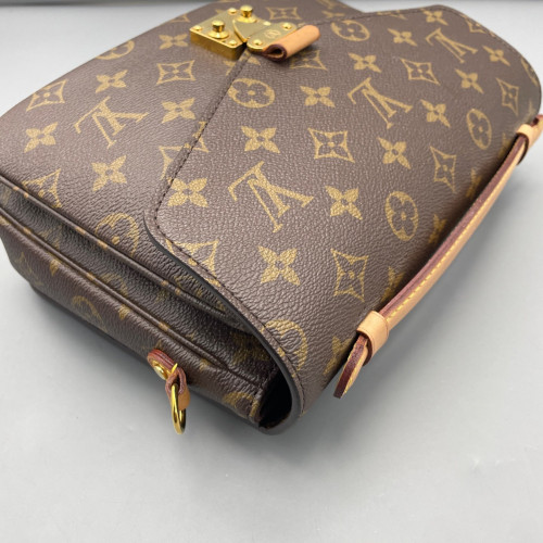 Louis Vuitton Pochette Metis Monogram Brown