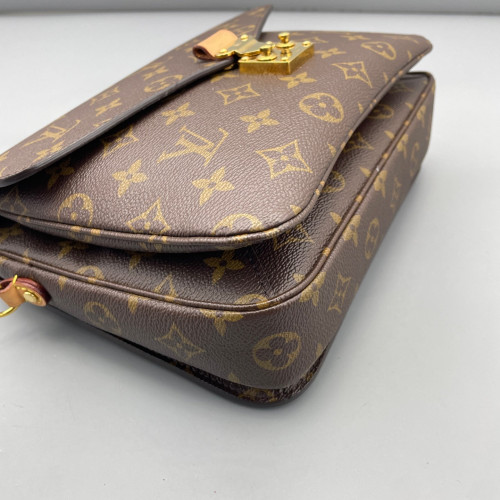 Louis Vuitton Pochette Metis Monogram Brown