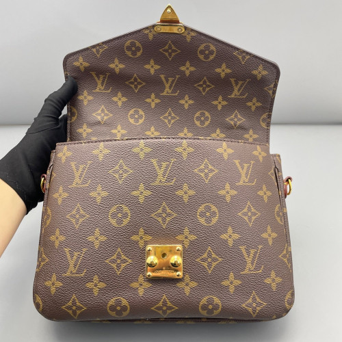 Louis Vuitton Pochette Metis Monogram Brown