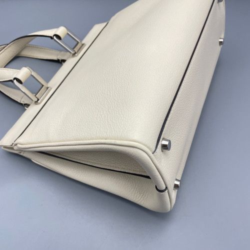 Gucci Small Zumi Top Handle Bag Grained Calfskin White