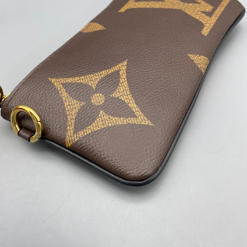 Louis Vuitton Trio Puch Reverse Monogram Brown