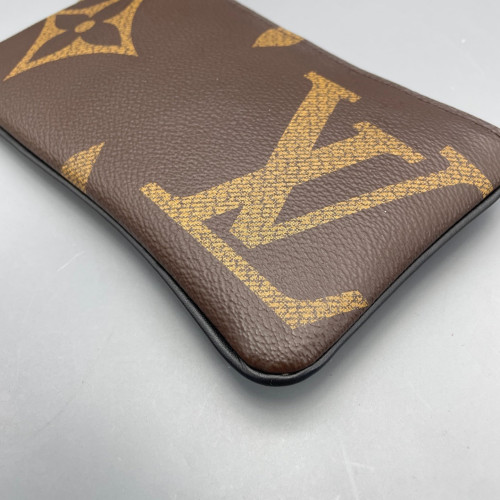 Louis Vuitton Trio Puch Reverse Monogram Brown