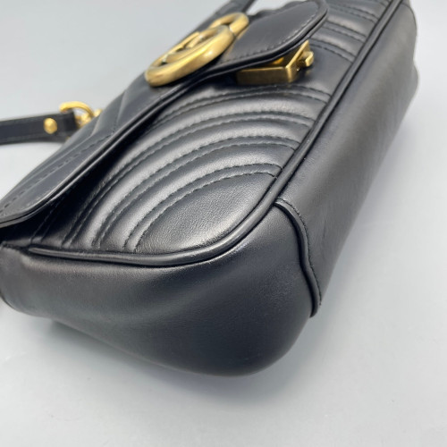 Gucci Chevron Mini GG Marmont Calfskin Black Gucci Chevron Mini GG Marmont Calfskin Black