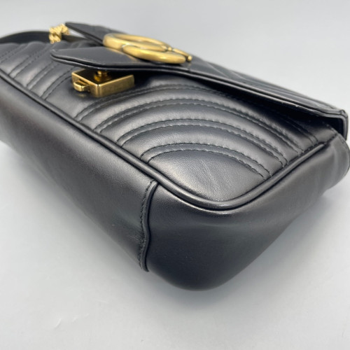 Gucci Chevron Mini GG Marmont Calfskin Black Gucci Chevron Mini GG Marmont Calfskin Black