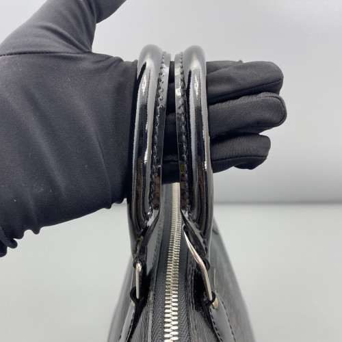 Louis Vuitton Alma PM Epi Black