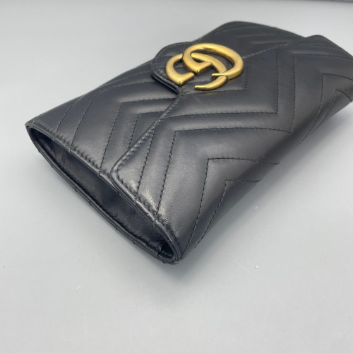 Gucci Chevron GG Marmont Chain Wallet Calfskin Black