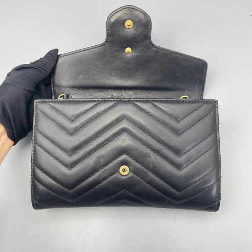 Gucci Chevron GG Marmont Chain Wallet Calfskin Black