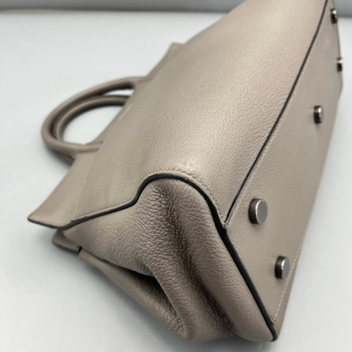 Yves Saint Laurent Medium Loulou Crossbody Bag Grained Calfskin Grey