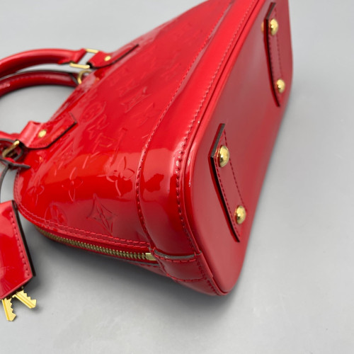 Louis Vuitton Alma BB Vernis Red