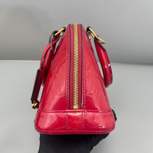 Louis Vuitton Alma BB Vernis Red