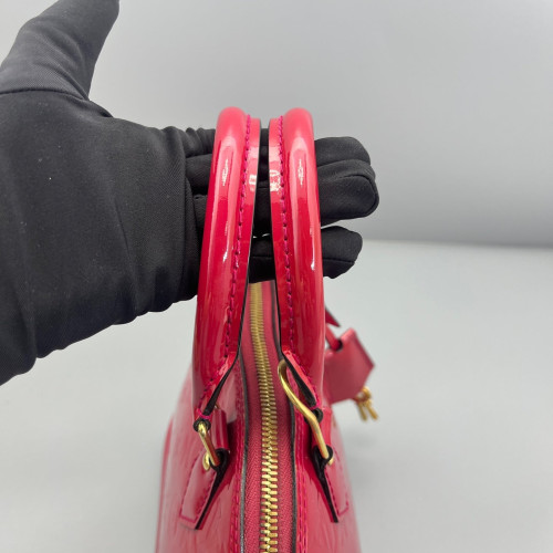 Louis Vuitton Alma BB Vernis Red