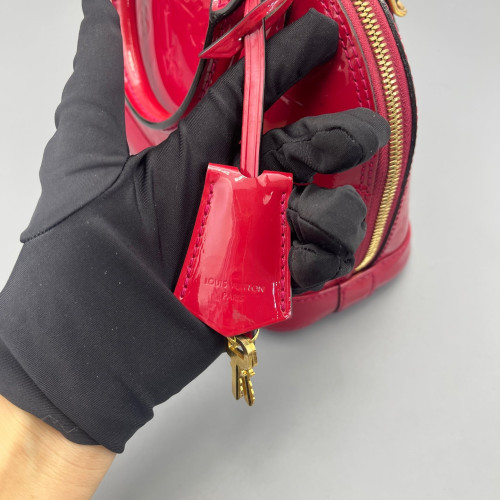 Louis Vuitton Alma BB Vernis Red