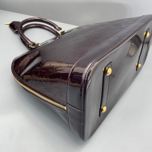 Louis Vuitton Alma GM Vernis Amarante