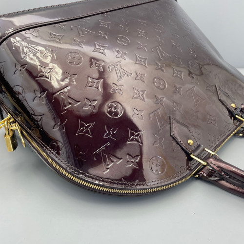Louis Vuitton Alma GM Vernis Amarante