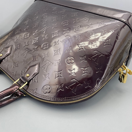 Louis Vuitton Alma GM Vernis Amarante