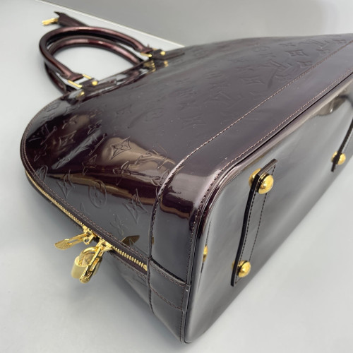 Louis Vuitton Alma GM Vernis Amarante