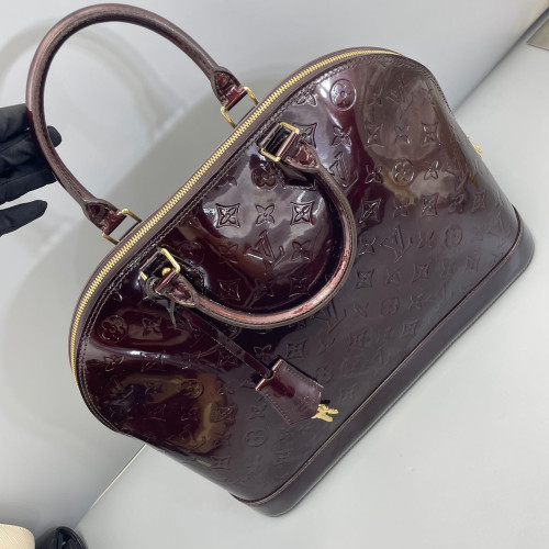 Louis Vuitton Alma GM Vernis Amarante