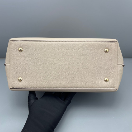 Louis Vuitton Lockme Ever MM Calfskin Natural Tan