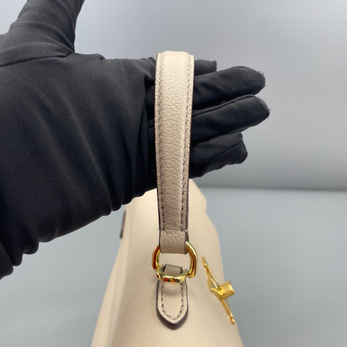 Louis Vuitton Lockme Ever MM Calfskin Natural Tan