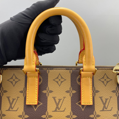Louis Vuitton X Nigo Sac Plat Messenger Monogram Brown Beige