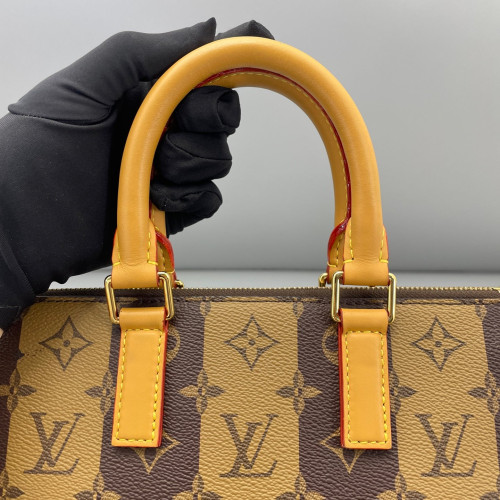 Louis Vuitton X Nigo Sac Plat Messenger Monogram Brown Beige
