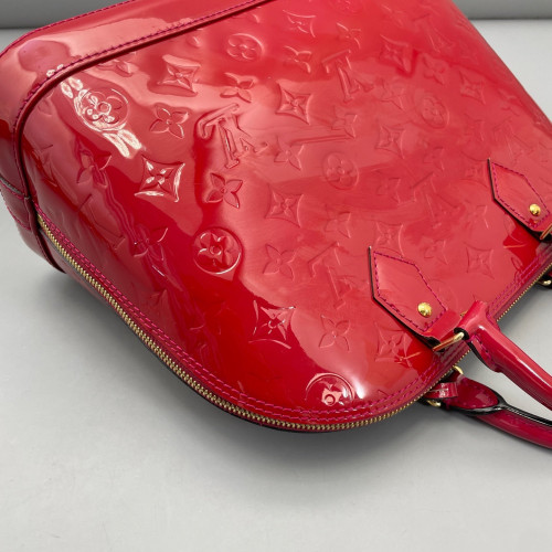 Louis Vuitton Alma PM Vernis Red