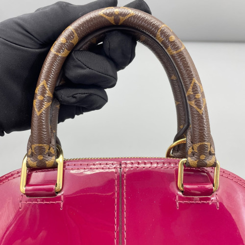 Louis Vuitton Alma BB Vernis Azalea Brown