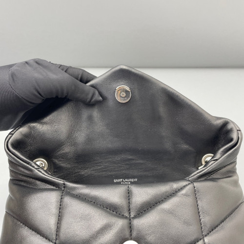 Yves Saint Laurent Toy Loulou Puffer Chain Calfskin Black